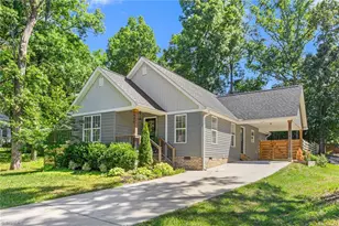629 Rockspring Rd, High Point, NC 27262 - Photo 2