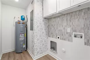 629 Rockspring Rd, High Point, NC 27262 - Photo 20