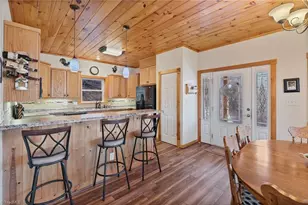 490 Blue Heron Ln, Wilkesboro, NC 28697 - Photo 10