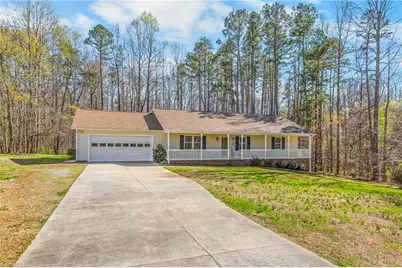 4044 Sundance Drive, Belews Creek, NC 27052 - Photo 2