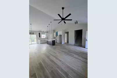 536 Virginia Drive, Yadkinville, NC 27005 - Photo 2