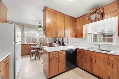 1003 McDowell Drive, Greensboro, NC 27408 - Photo 12