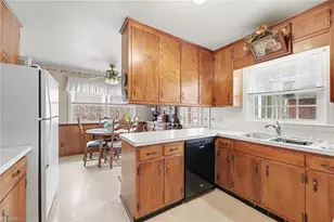 1003 McDowell Dr, Greensboro, NC 27408 - Photo 12