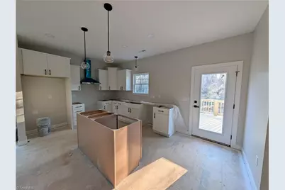 534 Virginia Drive, Yadkinville, NC 27055 - Photo 2