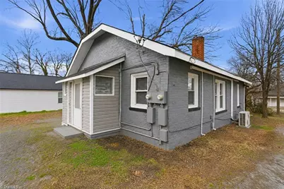 204 Holt Street, Burlington, NC 27217 - Photo 14