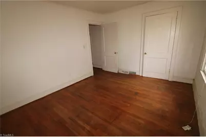 2389 Greensboro Street Extension, Lexington, NC 27295 - Photo 6