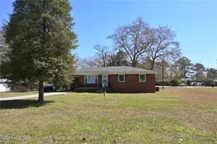 23961 Crumptown Rd, Wagram, NC 28396 - Photo 2