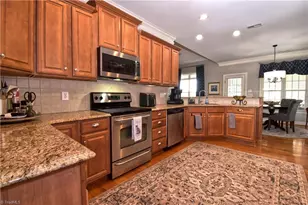 1008 Keswick Ln, Clemmons, NC 27012 - Photo 10