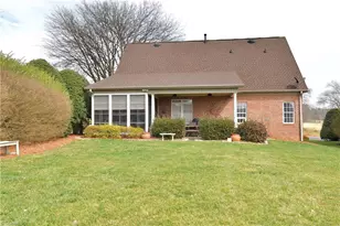 1008 Keswick Ln, Clemmons, NC 27012 - Photo 4