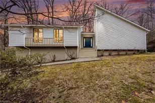 1711 Hanging Valley Ct, Kernersville, NC 27284 - Photo 2