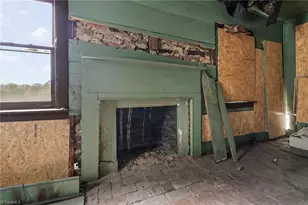 606 E Springfield Rd, High Point, NC 27263 - Photo 20