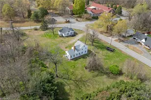 606 E Springfield Rd, High Point, NC 27263 - Photo 30