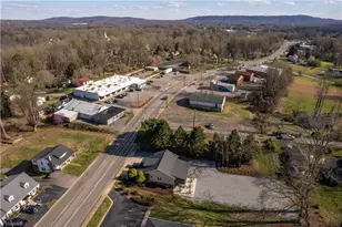 913 N Bridge St, Elkin, NC 28621 - Photo 36