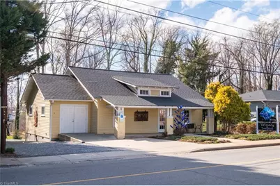 913 N Bridge Street, Elkin, NC 28621 - Photo 4