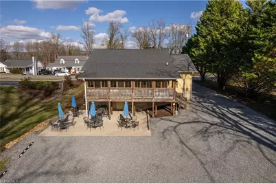 913 N Bridge Street, Elkin, NC 28621 - Photo 4