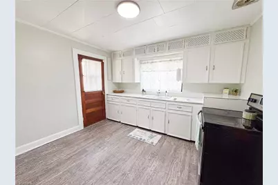 722 Maiden Lane, Mount Airy, NC 27030 - Photo 6