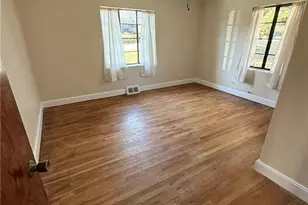 722 Maiden Ln, Mount Airy, NC 27030 - Photo 4