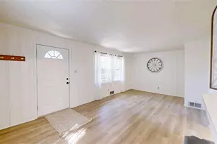 1500 Fries Dr, Winston-Salem, NC 27101 - Photo 6