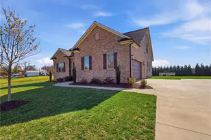 8101 Joseph Weston Ct, Greensboro, NC 27455 - Photo 2