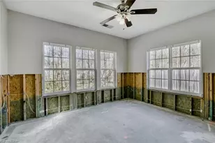 4075 Shadetree Dr, Winston-Salem, NC 27107 - Photo 18