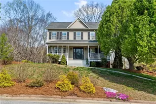 135 Valleyoak Ct, Clemmons, NC 27012 - Photo 2