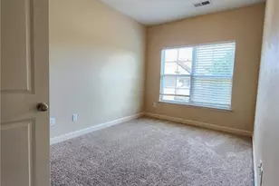 1915 D Fleming Rd, Greensboro, NC 27410 - Photo 18