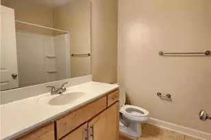 1915 D Fleming Rd, Greensboro, NC 27410 - Photo 4