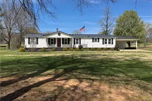 3932 Piney Mountain Rd, Walnut Cove, NC 27052 - Photo 6