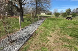 3932 Piney Mountain Rd, Walnut Cove, NC 27052 - Photo 20