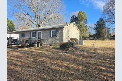 499 Raymond Street, Mocksville, NC 27028 - Photo 2