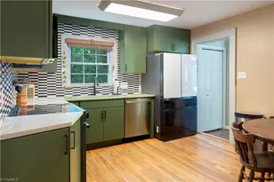 856 Bellview St, Winston-Salem, NC 27103 - Photo 10