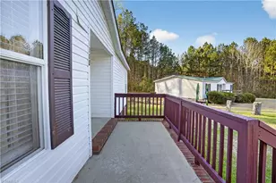 1202 Red Sunset Pl, Siler City, NC 27344 - Photo 4