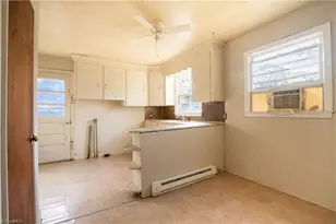 1447 Bretton St, Winston-Salem, NC 27107 - Photo 6