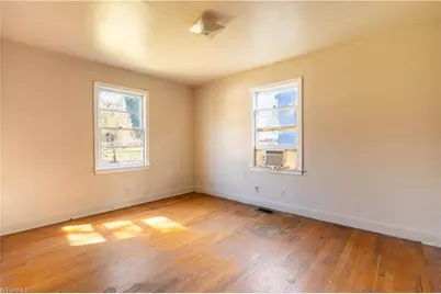 1447 Bretton Street, Winston-Salem, NC 27107 - Photo 10