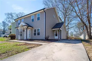 3 Ivyglen Ct, Greensboro, NC 27406 - Photo 2