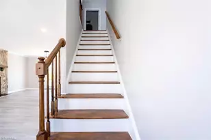 3 Ivyglen Ct, Greensboro, NC 27406 - Photo 4