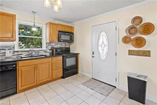 2465 Griffith Rd, Winston-Salem, NC 27103 - Photo 8