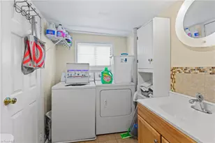 2465 Griffith Rd, Winston-Salem, NC 27103 - Photo 12