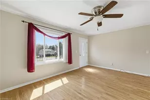 4661 Kings Gate Dr, Winston-Salem, NC 27101 - Photo 10