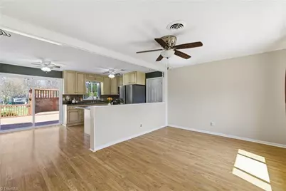 4661 Kings Gate Drive, Winston-Salem, NC 27101 - Photo 8