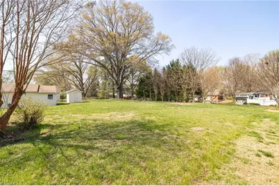 4661 Kings Gate Drive, Winston-Salem, NC 27101 - Photo 36