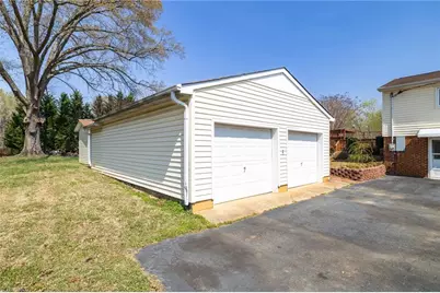 4661 Kings Gate Drive, Winston-Salem, NC 27101 - Photo 38