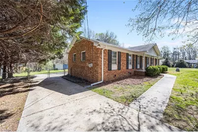 523 & 525 Carlann Valley Road, McLeansville, NC 27301 - Photo 2