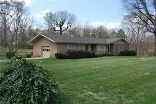176 Midway St, Cooleemee, NC 27014 - Photo 2