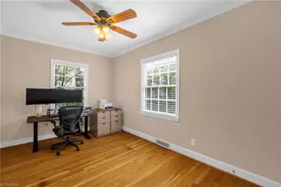 1811 W Friendly Ave, Greensboro, NC 27403 - Photo 18