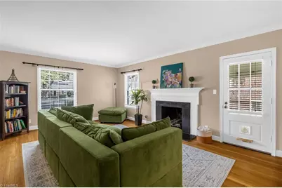 1811 W Friendly Avenue, Greensboro, NC 27403 - Photo 10