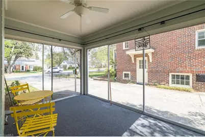 1811 W Friendly Avenue, Greensboro, NC 27403 - Photo 20