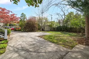1811 W Friendly Ave, Greensboro, NC 27403 - Photo 32