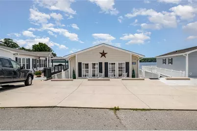 141 Badin Lake Circle, New London, NC 28127 - Photo 4