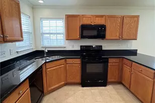 4050 Heather View Ln, Winston-Salem, NC 27127 - Photo 10